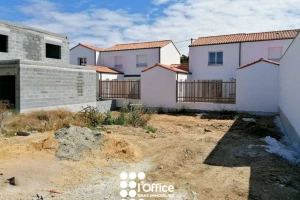 Terrain à bâtir - 239m²