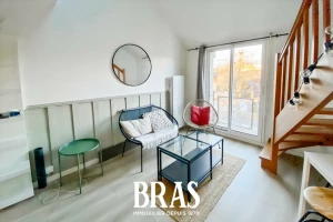 Duplex/Triplex - 27m²