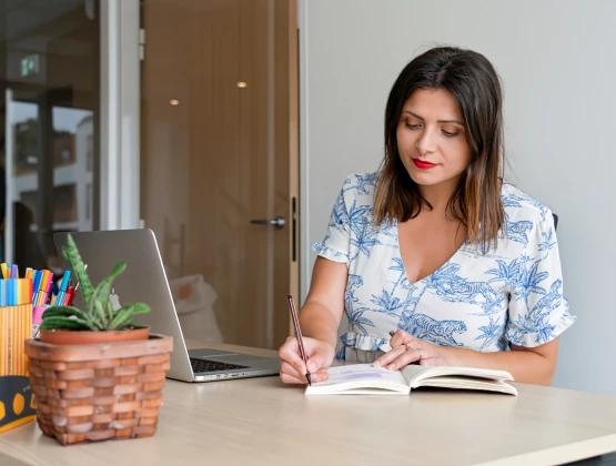 Devenir assistant(e) de copropriété : un métier clé en gestion immobilière