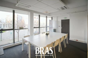 Local d'activité - 188m²