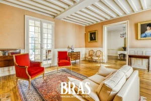 Hôtel particulier - 220m²