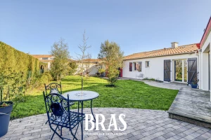 Maison - 6 pièces - 137 m²