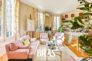 Maison - 220m²