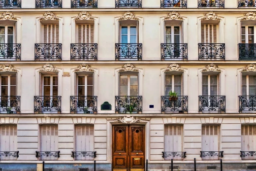 Quel est le rôle du gardien d’immeuble dans une copropriété ?
